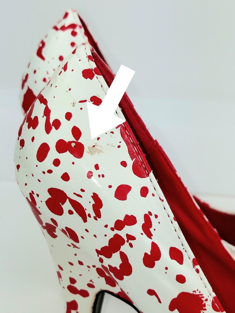 Spirit Halloween Red Splattered White Pumps Heels 7 - Picture 10 of 15